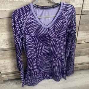 Nike DriFit Top